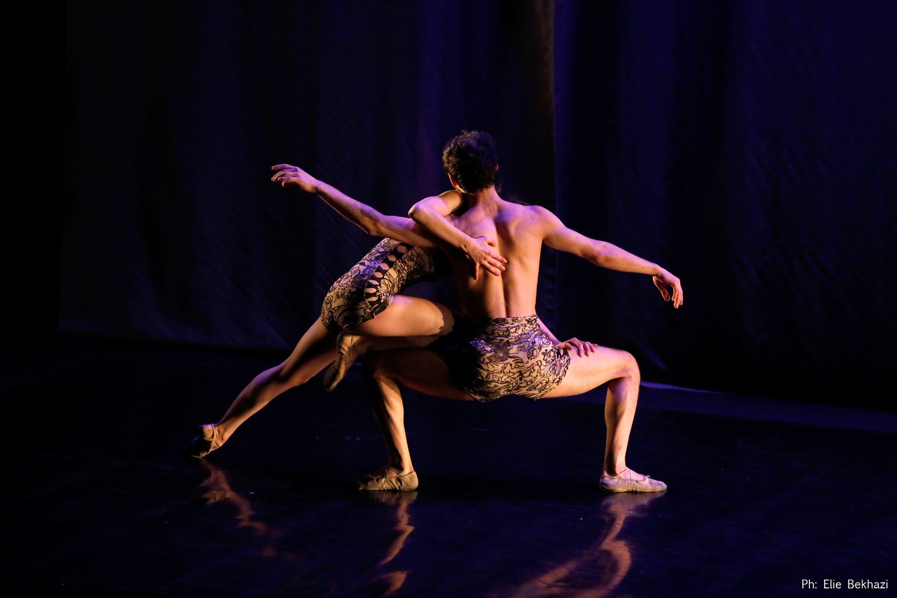 "Dust the Show": Choreographing Resilience in the Heart of Beirut