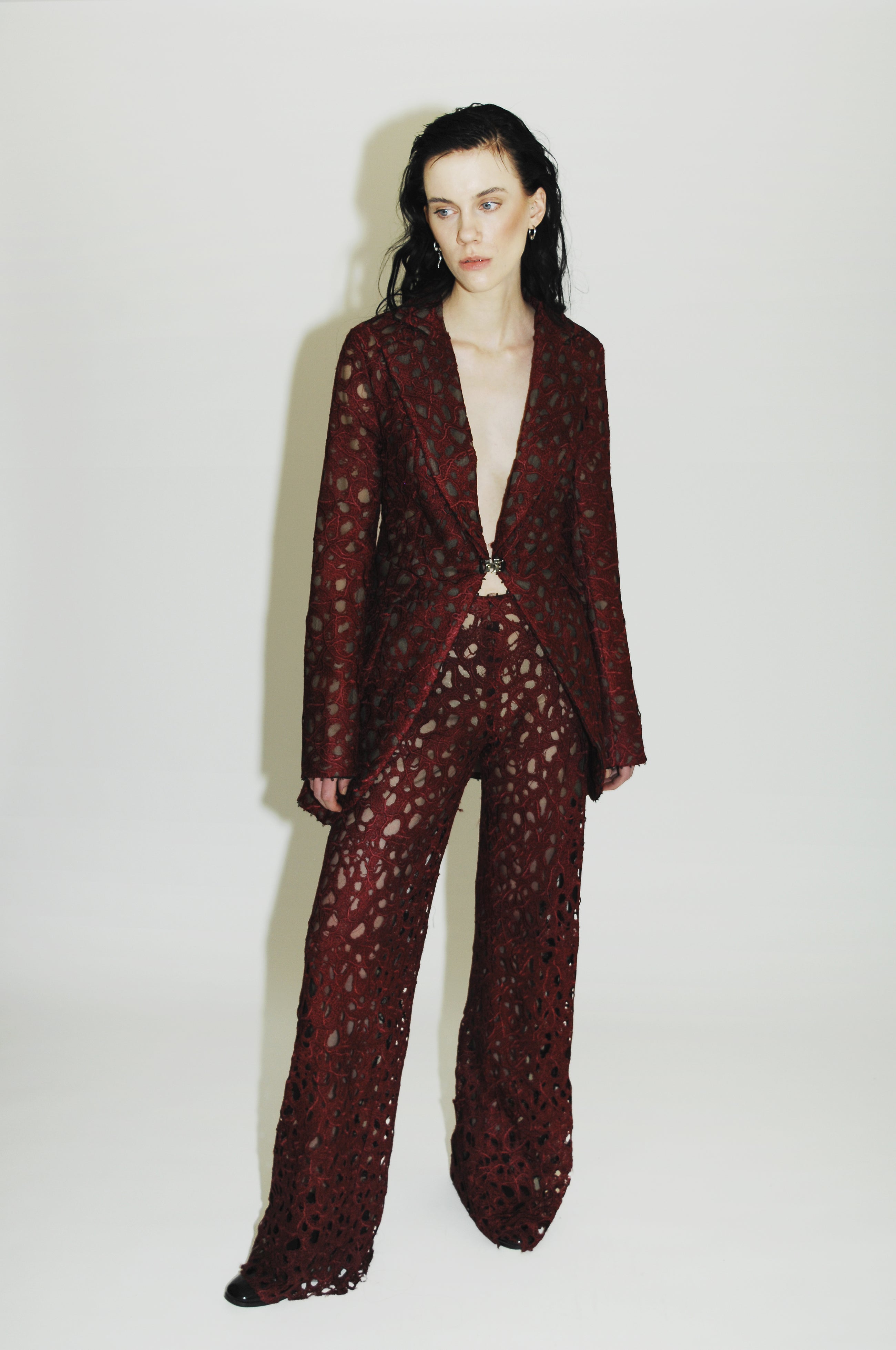 Tailored jacked with ensemble featuring a heart-inspired textile on the jacket and pants - Burgundy