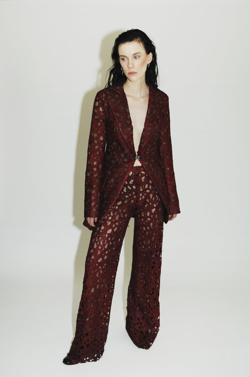 Tailored jacked with ensemble featuring a heart-inspired textile on the jacket and pants - Burgundy