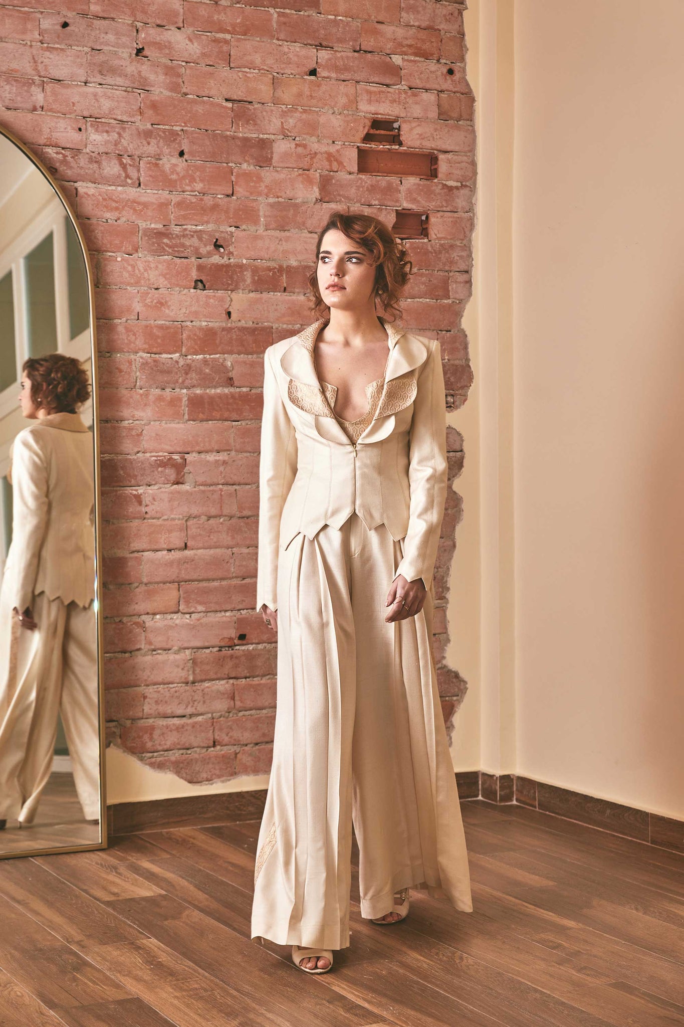 RoubaG Women's Fit Blazer and Wide Pants - Luxurious Silk Fabric, Elegant Evening Wear, Customizable Options