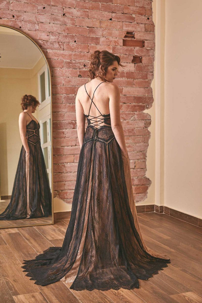 RoubaG Black Lace Dress: A Fashion-forward Attire for Elegant Evening Wear